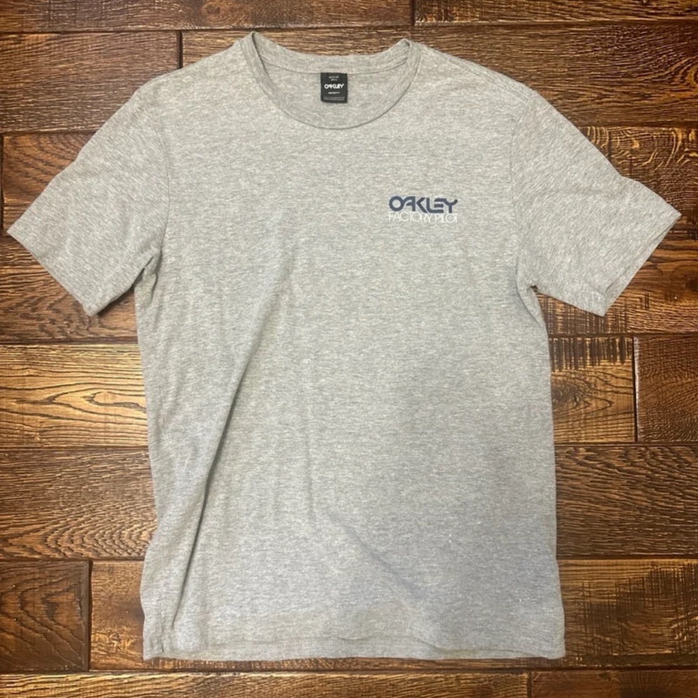 Oakley tee